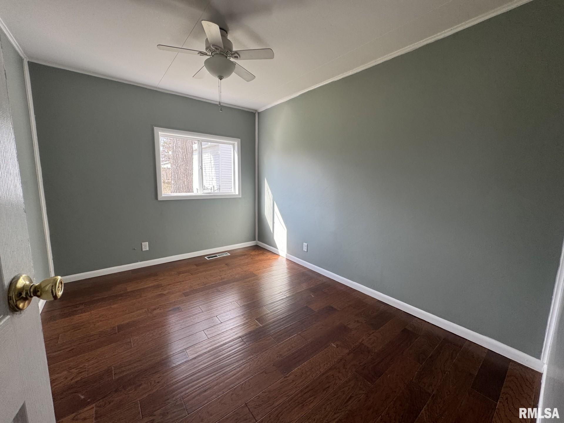 2418 East Wilshire Road Springfield, IL 62703 - Photo 11 of 20
