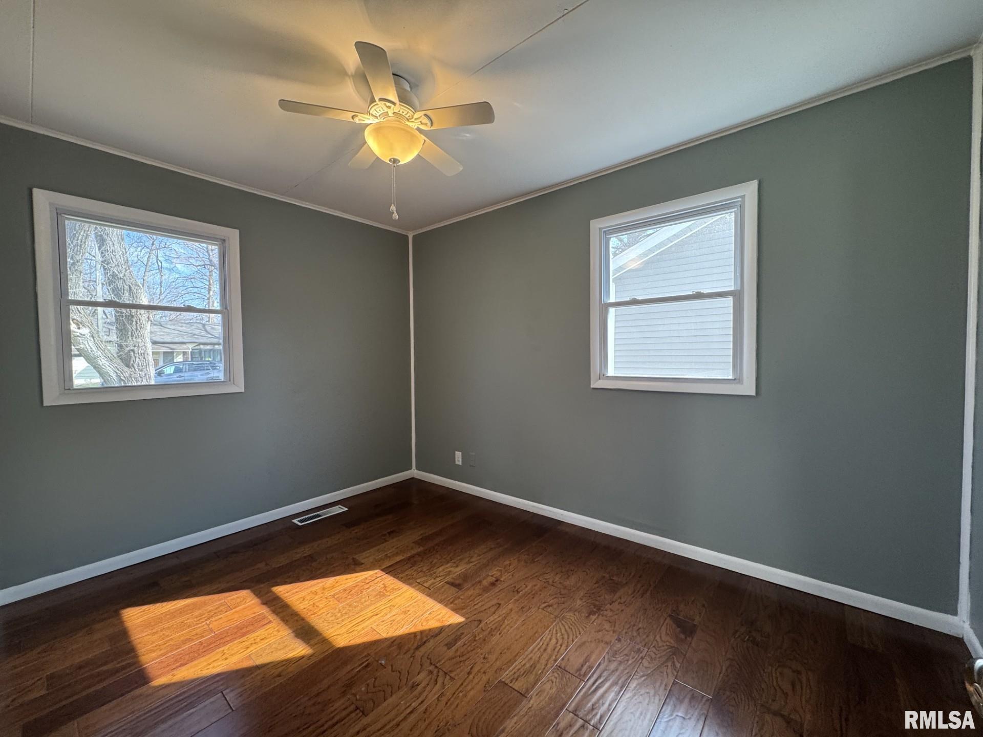 2418 East Wilshire Road Springfield, IL 62703 - Photo 7 of 20
