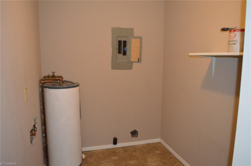 732 Brigham Road Greensboro, NC 27409 - Photo 13 of 18 Gallery Image 13