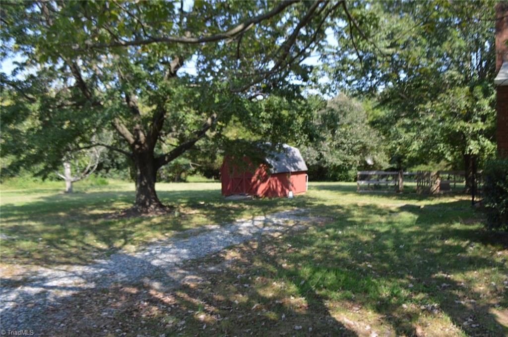732 Brigham Road Greensboro, NC 27409 - Photo 16 of 18 Gallery Image 16