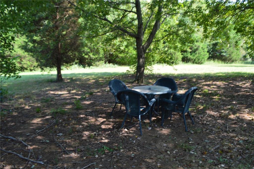 732 Brigham Road Greensboro, NC 27409 - Photo 17 of 18 Gallery Image 17