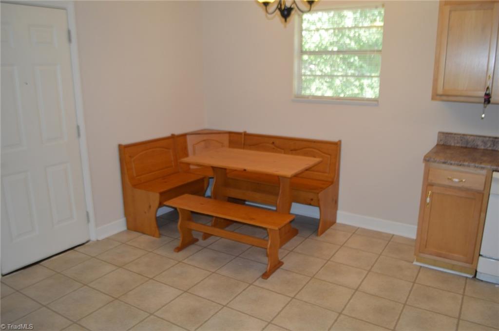 732 Brigham Road Greensboro, NC 27409 - Photo 6 of 18 Gallery Image 6