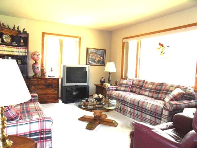 5989 Redpine Court Rhinelander, WI 54501 - Photo 3 of 18 Gallery Image 3