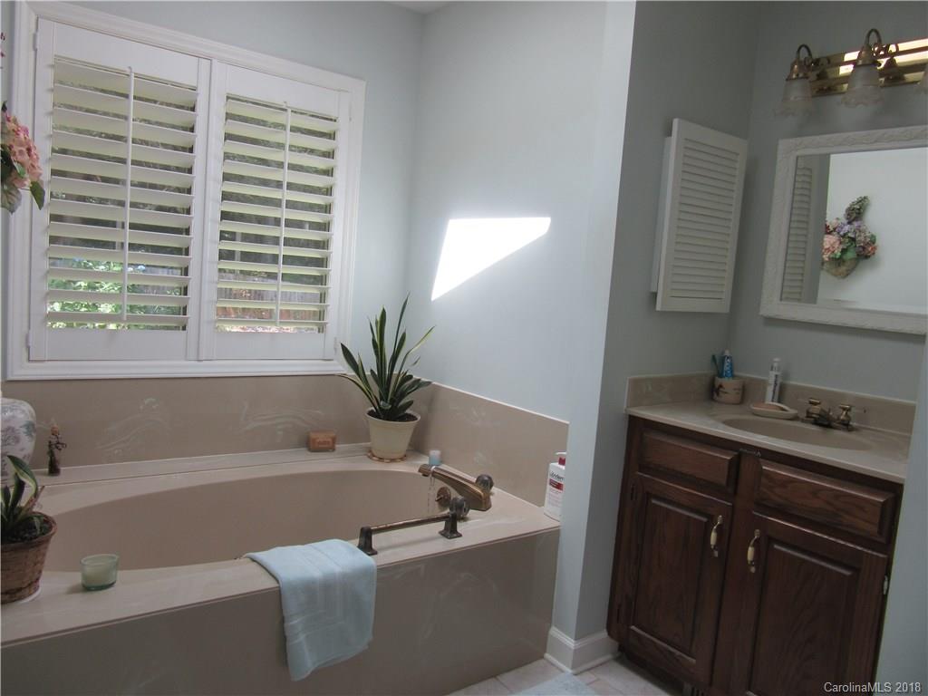 11 Legendary Road, Unit 56 Hendersonville, NC 28739 - Photo 15 of 23 Gallery Image 15