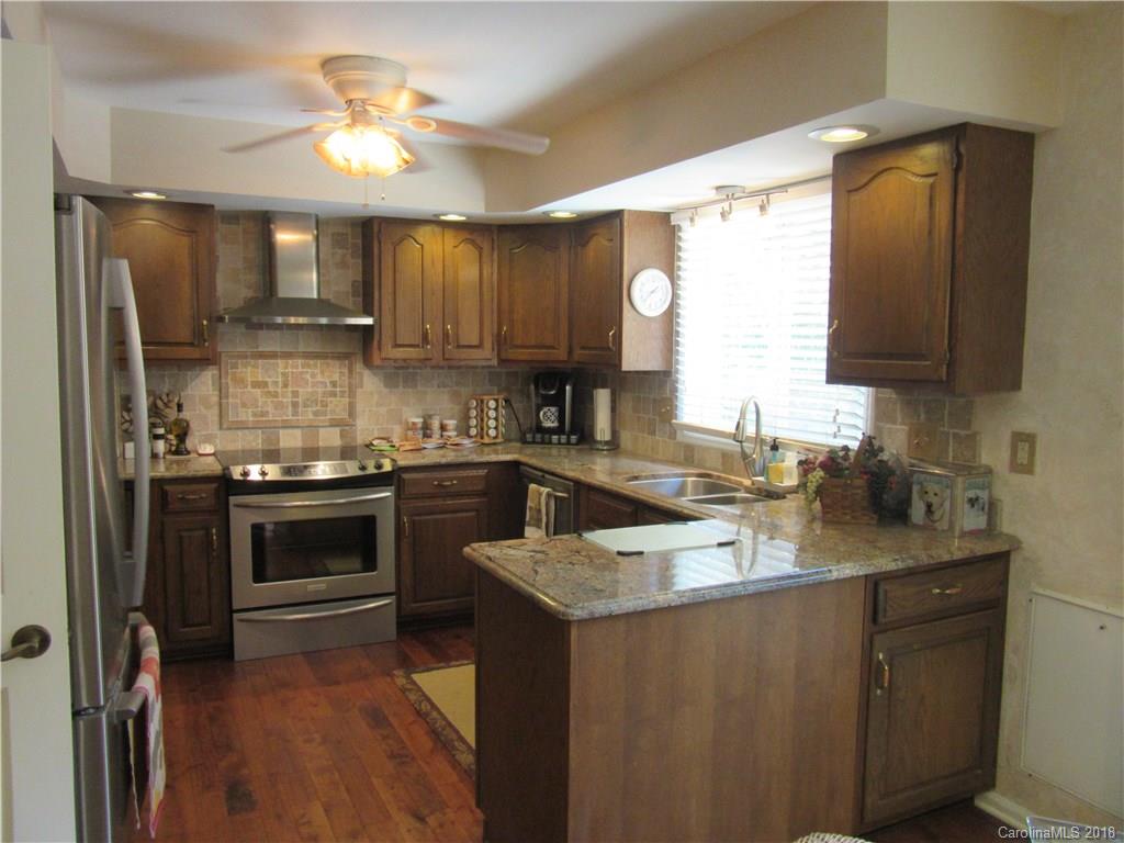 11 Legendary Road, Unit 56 Hendersonville, NC 28739 - Photo 6 of 23 Gallery Image 6