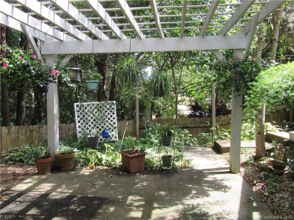 11 Legendary Road, Unit 56 Hendersonville, NC 28739 - Photo 8 of 23 Gallery Image 8