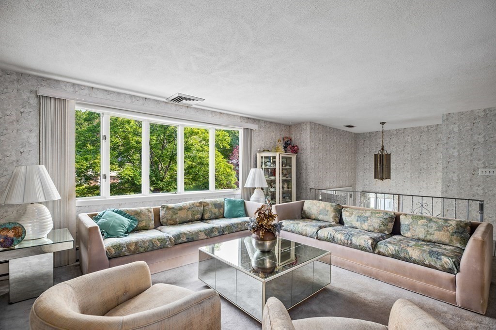 34 Cedarcrest Road Canton, MA 02021 - Photo 4 of 41 Gallery Image 4