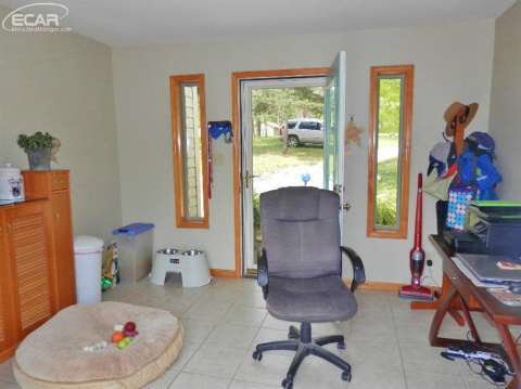 9100 Bennett Lake Road Fenton, MI 48430 - Photo 18 of 23 20438932-17.JPG