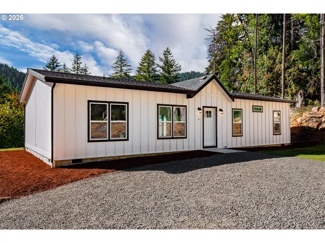 $489,000 | 42276 Winberry Creek Road, Fall Creek, OR 97438