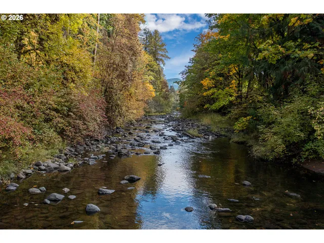 $489,000 | 42276 Winberry Creek Road, Fall Creek, OR 97438