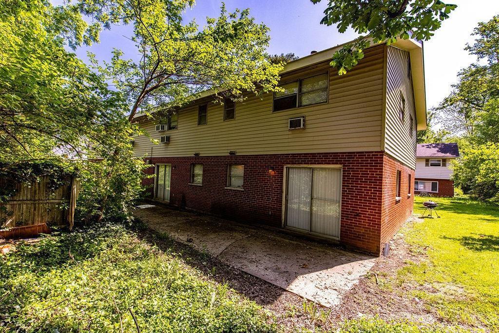 B West Galbraith Road Cincinnati, OH 45231 - Photo 5 of 16