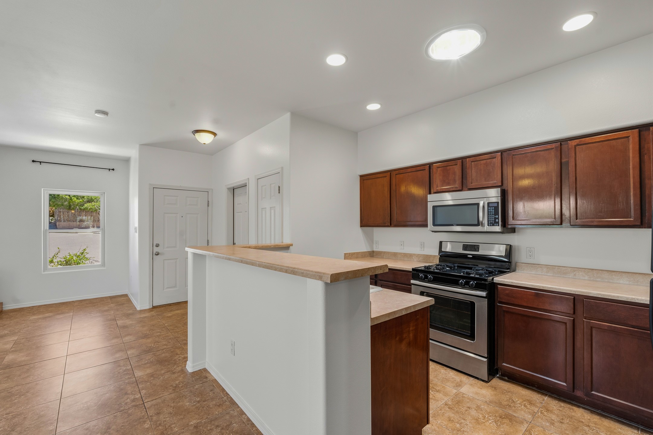 3754 Valmora Road Santa Fe, NM 87505 - Photo 7 of 22 kitchen