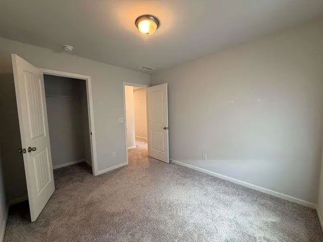 a empty walk in closet room