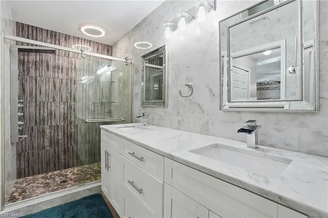 $2,000 | 4421 Southwest 14th Place, Cape Coral, FL 33914