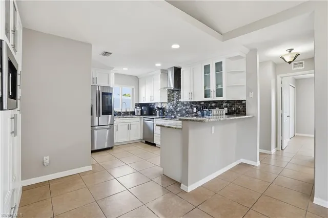 $2,000 | 4421 Southwest 14th Place, Cape Coral, FL 33914