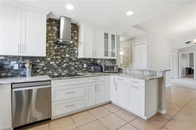 $2,000 | 4421 Southwest 14th Place, Cape Coral, FL 33914