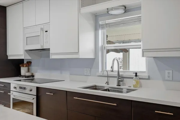 $575,000 | 5408 Helen Way, Sacramento, CA 95822