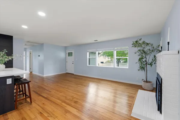 $575,000 | 5408 Helen Way, Sacramento, CA 95822