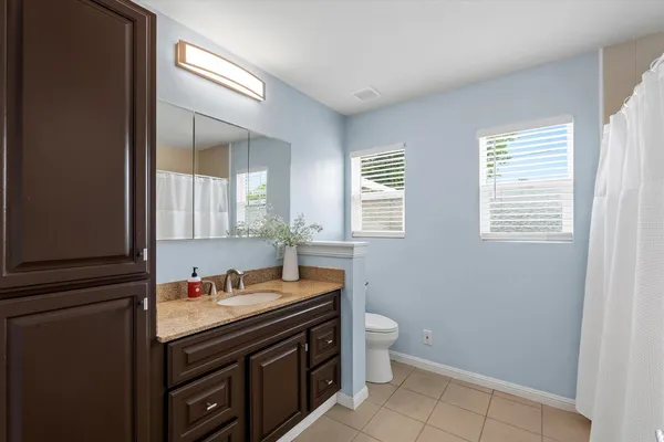 $575,000 | 5408 Helen Way, Sacramento, CA 95822