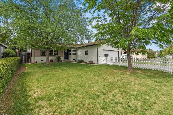 $575,000 | 5408 Helen Way, Sacramento, CA 95822