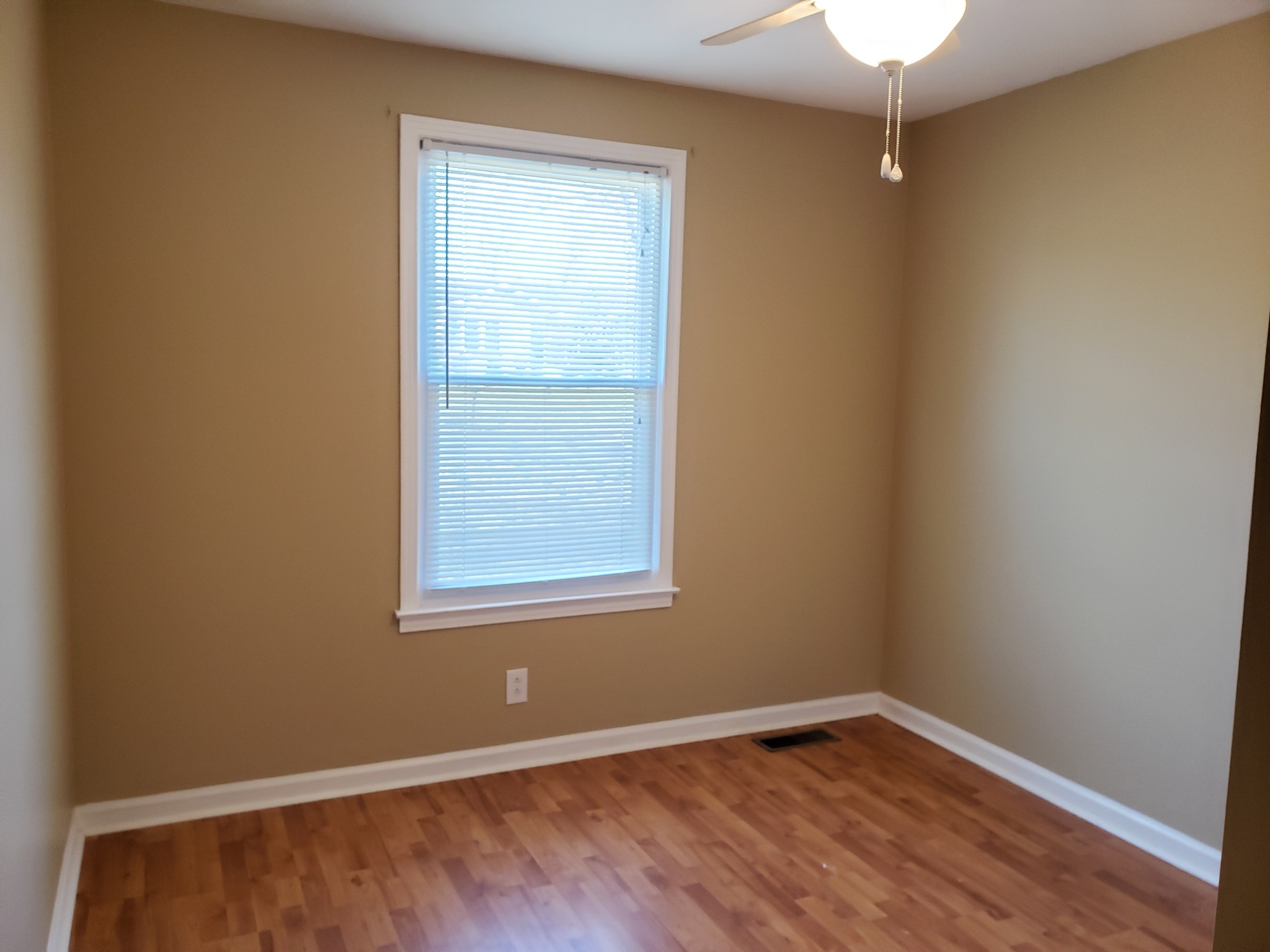 308 Carter Road Clarksville, TN 37042 - Photo 5 of 13 Gallery Image 5