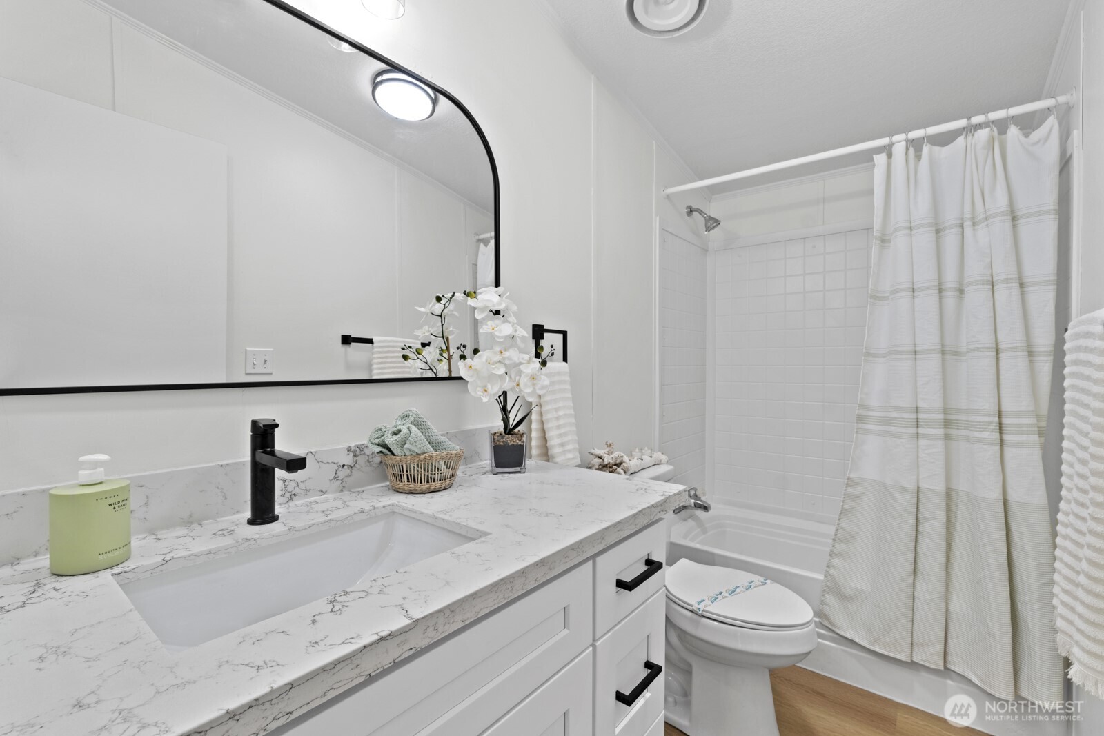 36935 4th Avenue Southwest Federal Way, WA 98023 - Photo 23 of 35