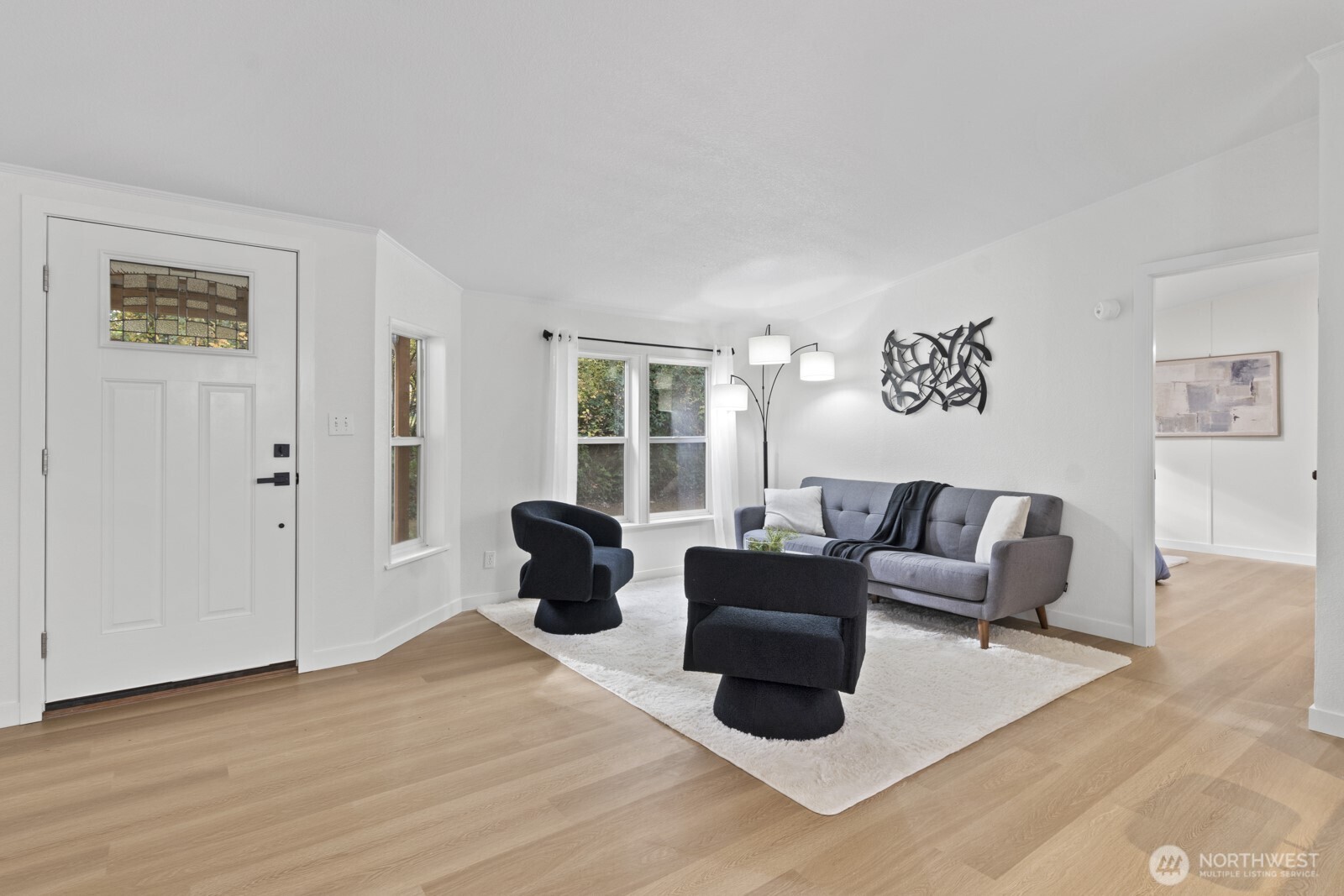 36935 4th Avenue Southwest Federal Way, WA 98023 - Photo 4 of 35