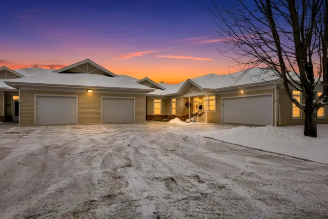 $335,000 | 624 North Shore Drive, Detroit Lakes, MN 56501
