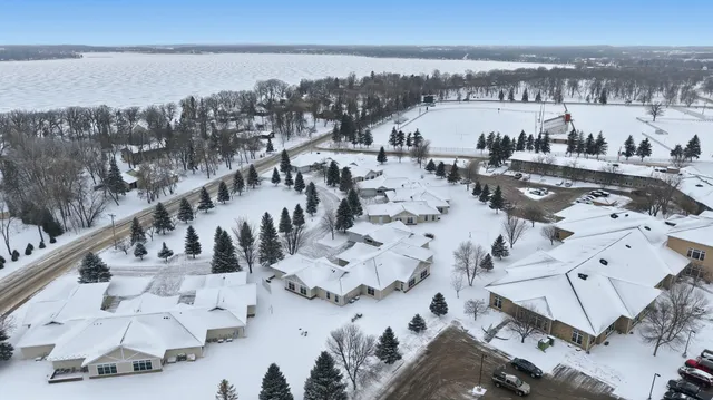 $335,000 | 624 North Shore Drive, Detroit Lakes, MN 56501