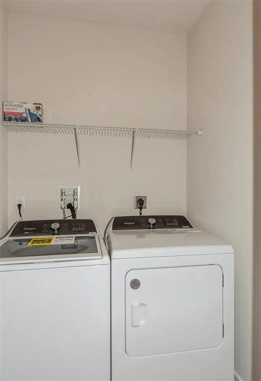 6702 Sycamore Way Gibsonia, PA 15044 - Photo 22 of 29 a utility room with dryer and washer