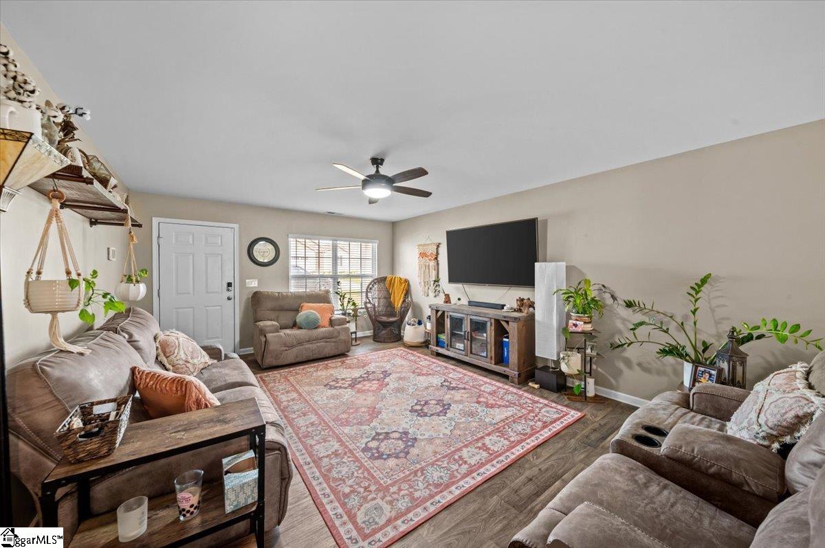 224 Hillendale Way Pelzer, SC 29669 - Photo 6 of 34