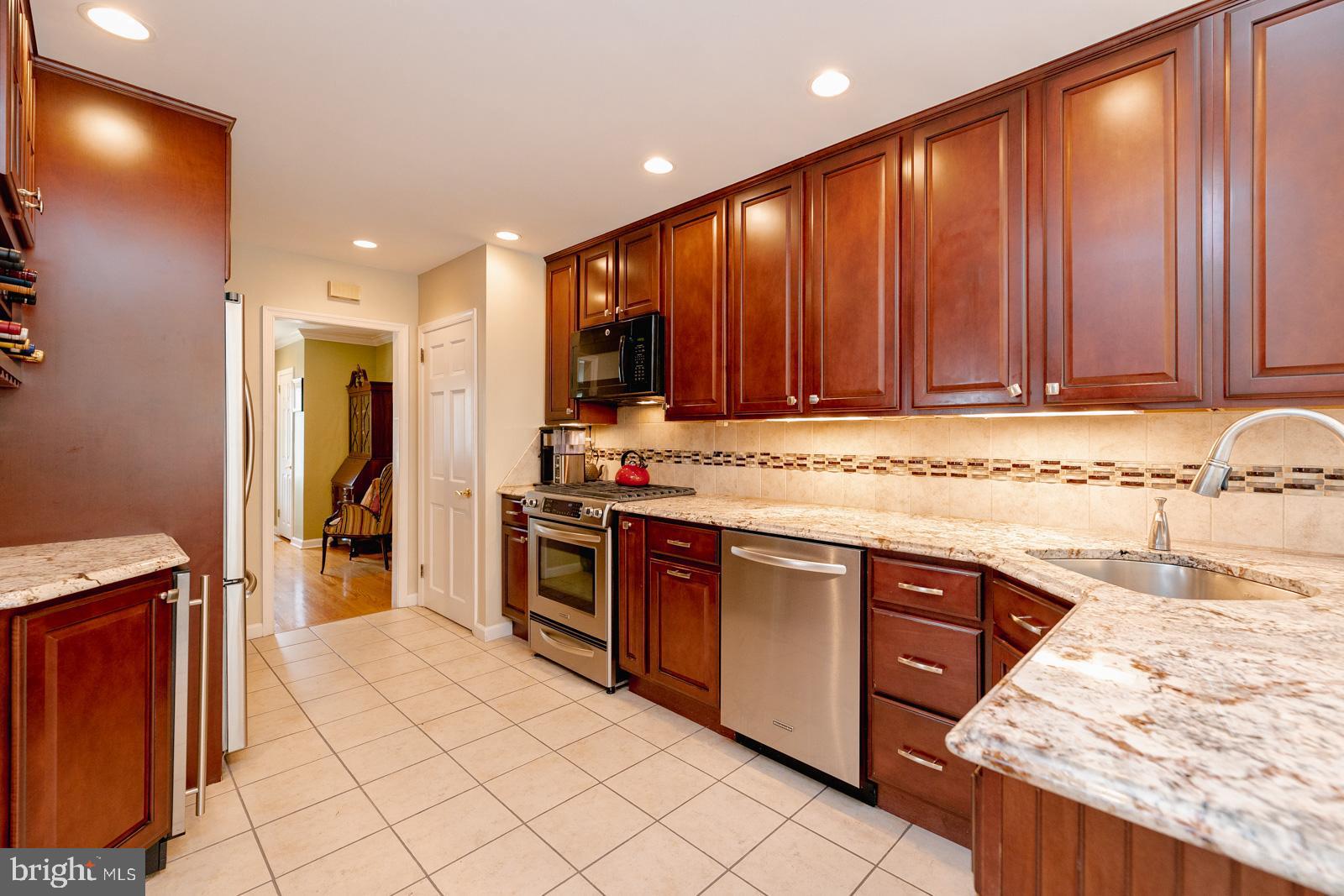 2809 Hargrave Street Philadelphia, PA 19136 - Photo 10 of 42
