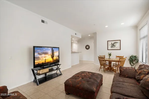 $435,000 | 11640 North Tatum Boulevard, Unit 1066, Phoenix, AZ 85028