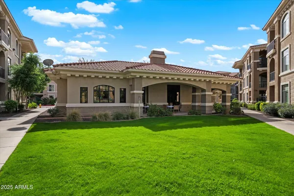 $435,000 | 11640 North Tatum Boulevard, Unit 1066, Phoenix, AZ 85028
