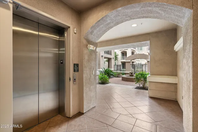 $435,000 | 11640 North Tatum Boulevard, Unit 1066, Phoenix, AZ 85028