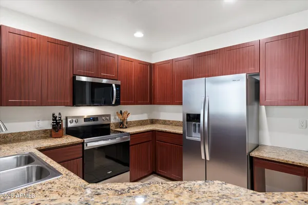 $435,000 | 11640 North Tatum Boulevard, Unit 1066, Phoenix, AZ 85028