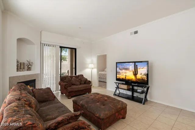 $435,000 | 11640 North Tatum Boulevard, Unit 1066, Phoenix, AZ 85028