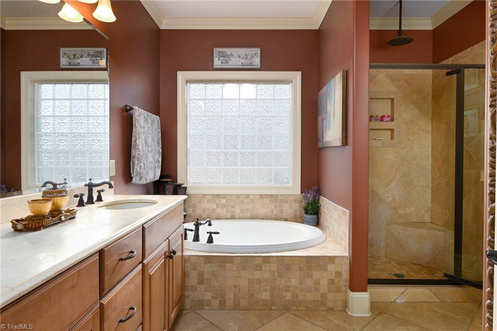 207 Canyon Road Mocksville, NC 27028 - Photo 12 of 35 Gallery Image 12