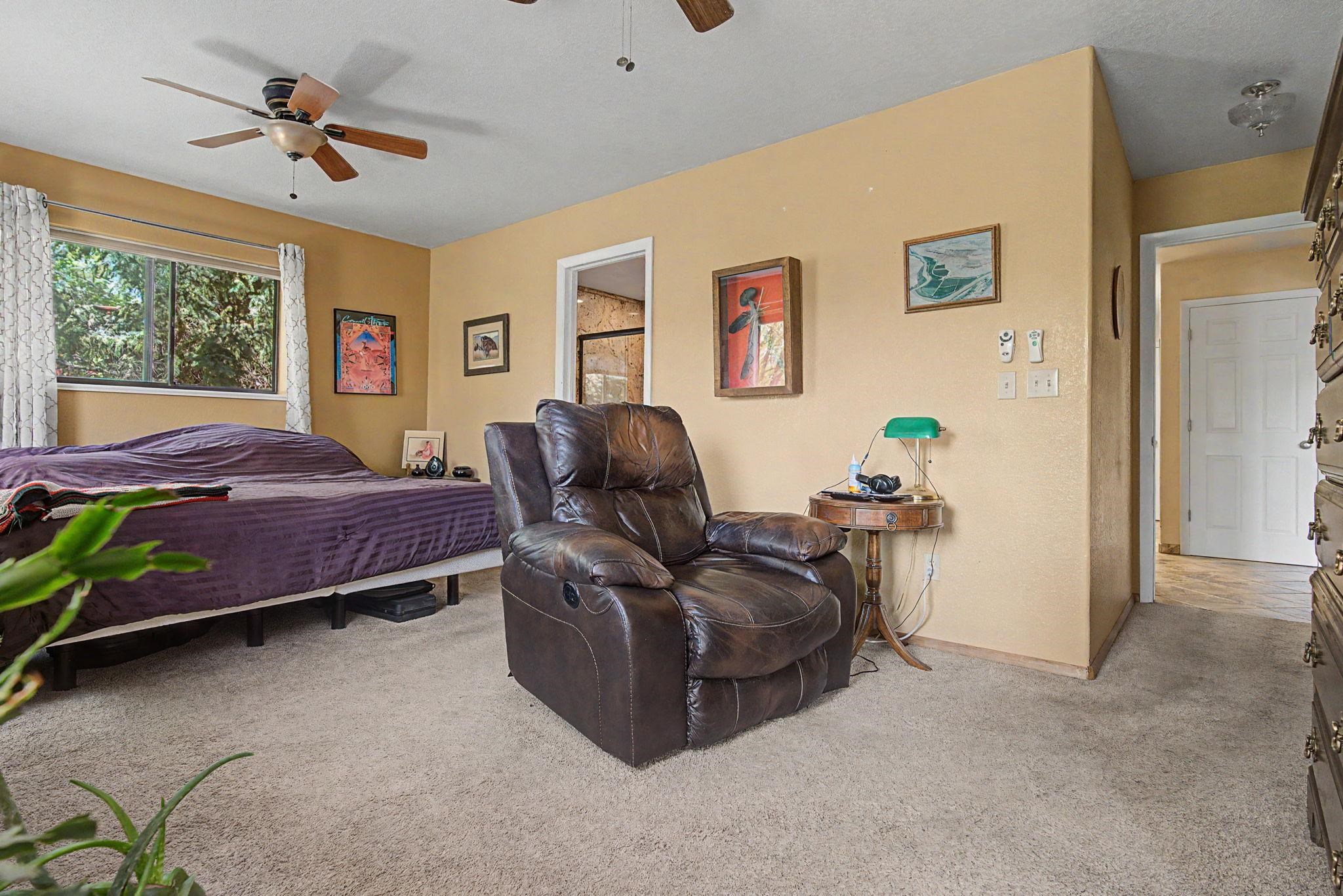 539 1/2 Ridgestone Court Grand Junction, CO 81507 - Photo 21 of 31 a living room with furniture and a window