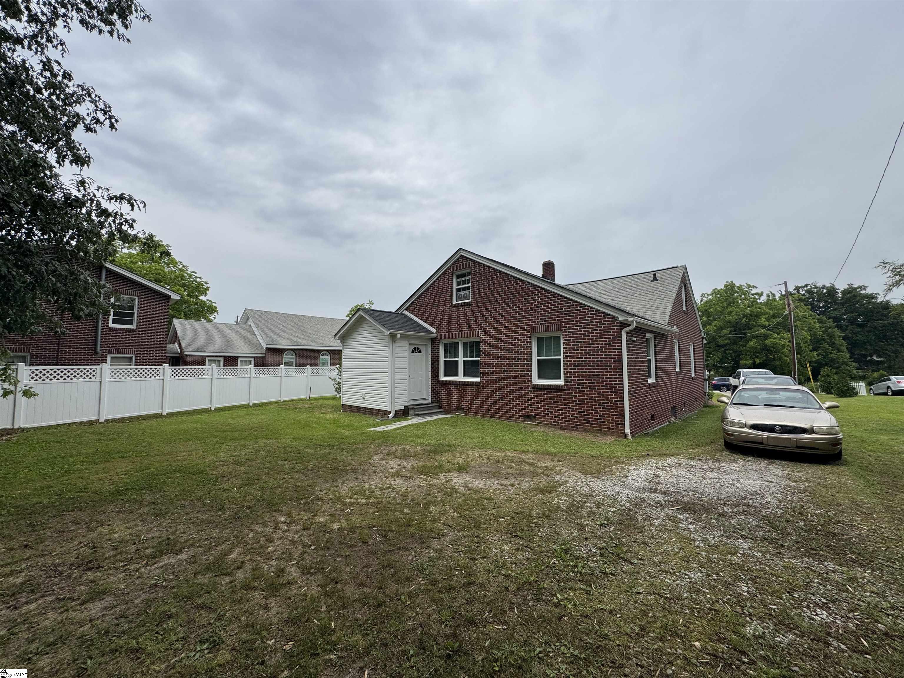 422 East Savannah Street Calhoun Falls, SC 29628 - Photo 20 of 27