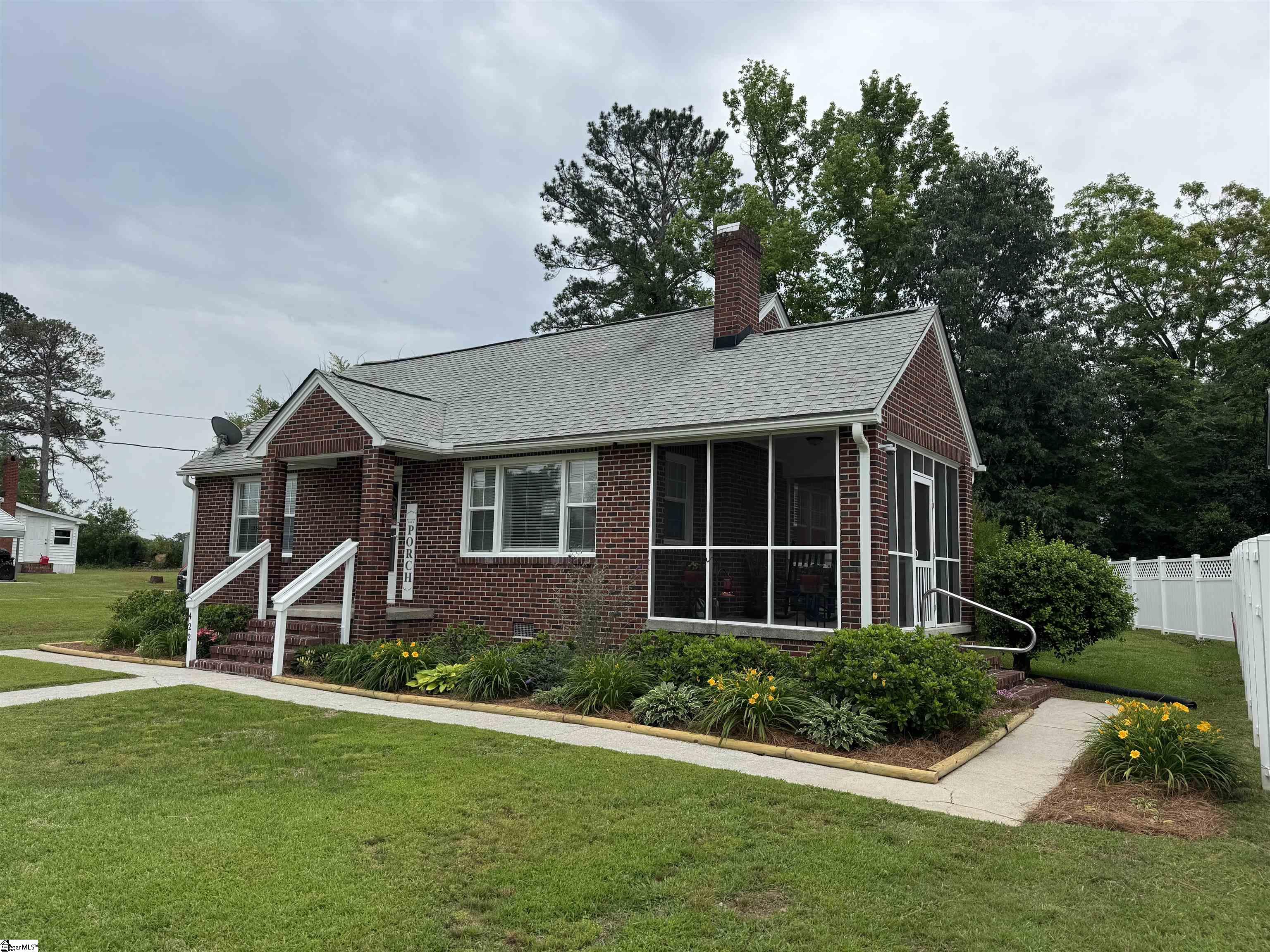 422 East Savannah Street Calhoun Falls, SC 29628 - Photo 22 of 27