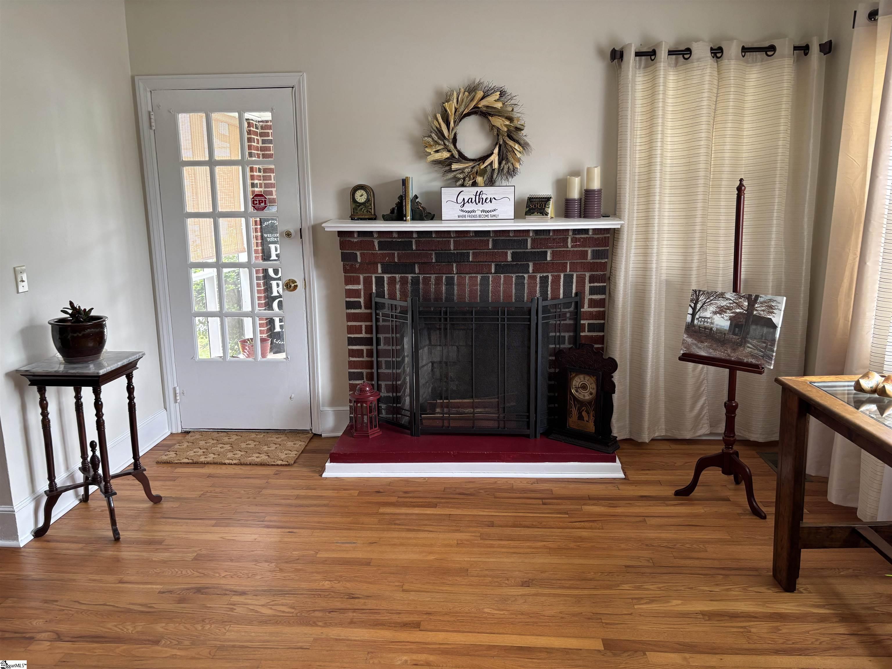 422 East Savannah Street Calhoun Falls, SC 29628 - Photo 3 of 27