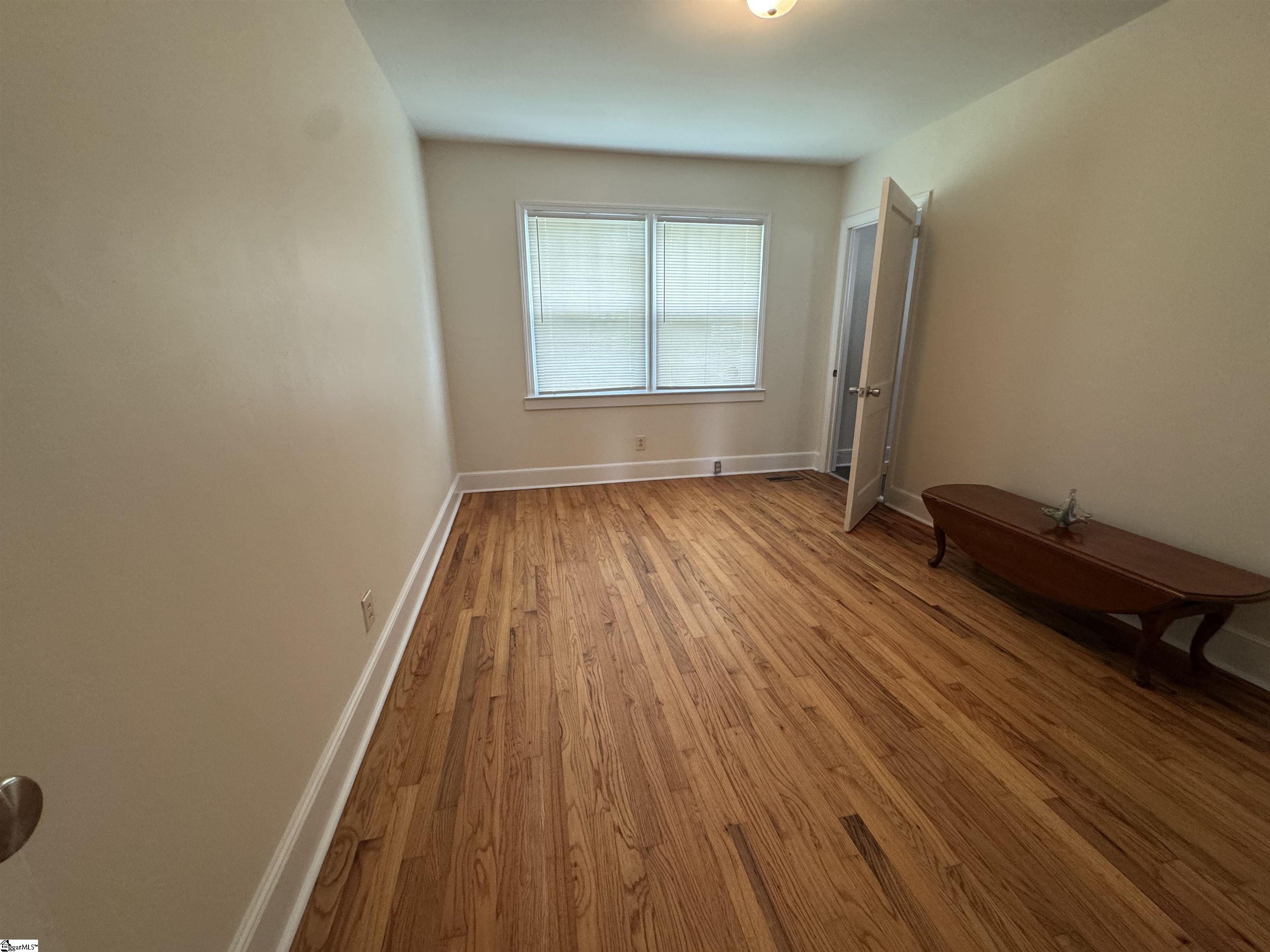 422 East Savannah Street Calhoun Falls, SC 29628 - Photo 10 of 27