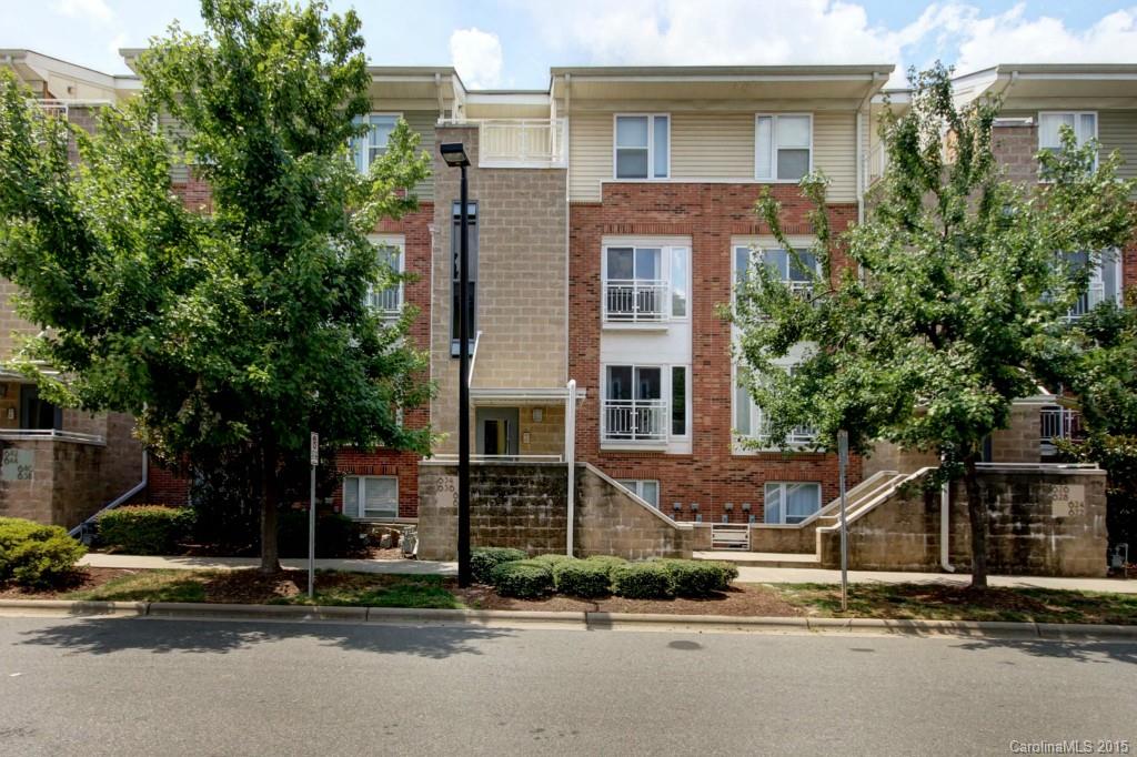 630 Raphael Place, Unit 630 Charlotte, NC 28205 - Photo 2 of 24