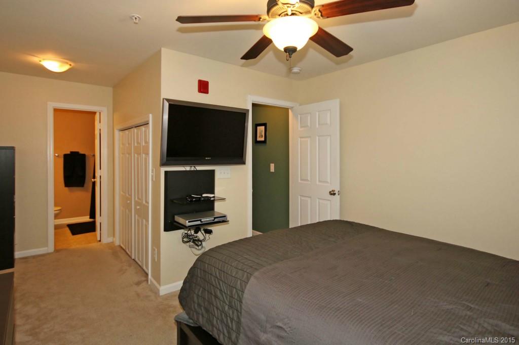 630 Raphael Place, Unit 630 Charlotte, NC 28205 - Photo 13 of 24