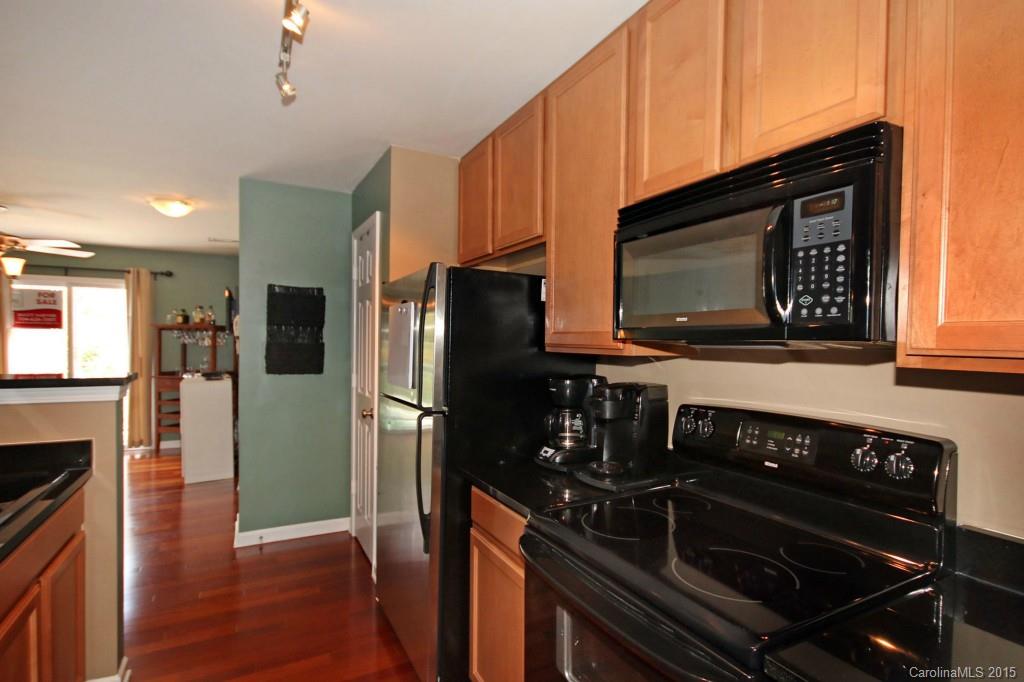 630 Raphael Place, Unit 630 Charlotte, NC 28205 - Photo 7 of 24