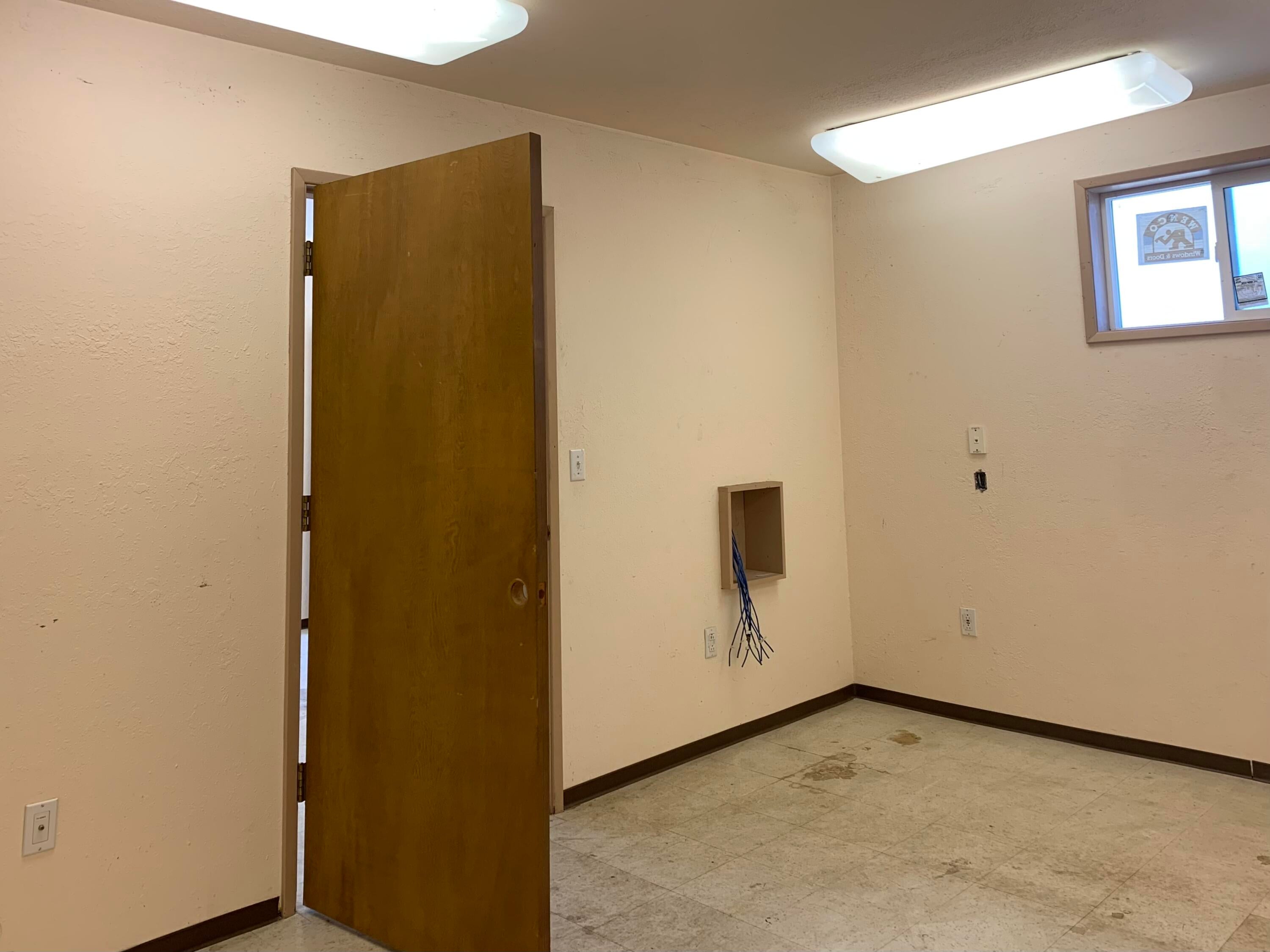 211 Princess Way Central Point, OR 97502 - Photo 38 of 45 room 2 in ADU