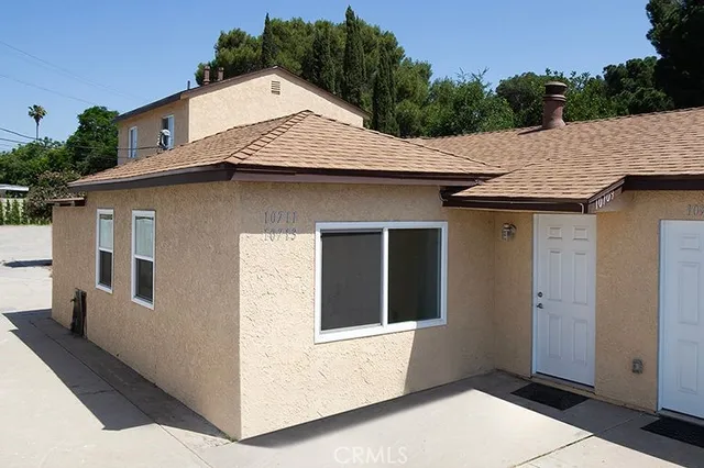 $1,900 | 10709 Sherman Place, Unit 10713, Sun Valley, CA 91352