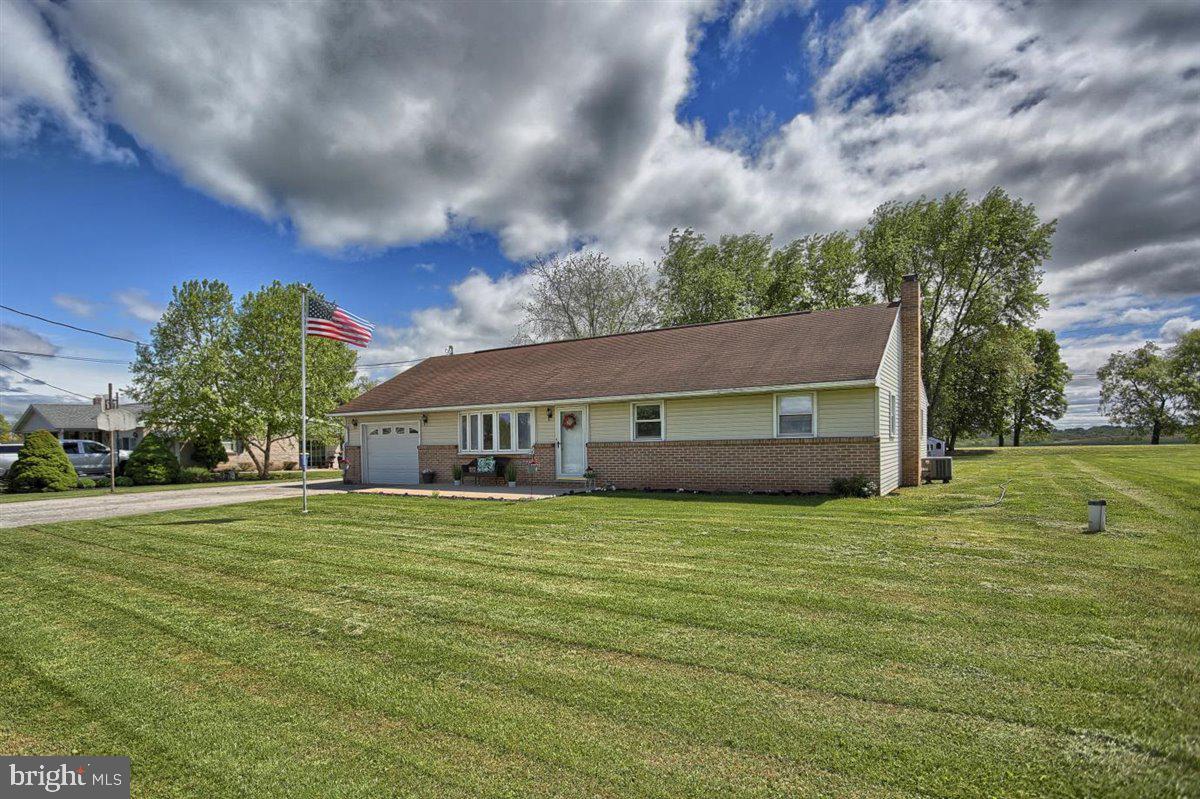 635 Bowers Bridge Road Manchester, PA 17345 - Photo 1 of 39 Gallery Image 1