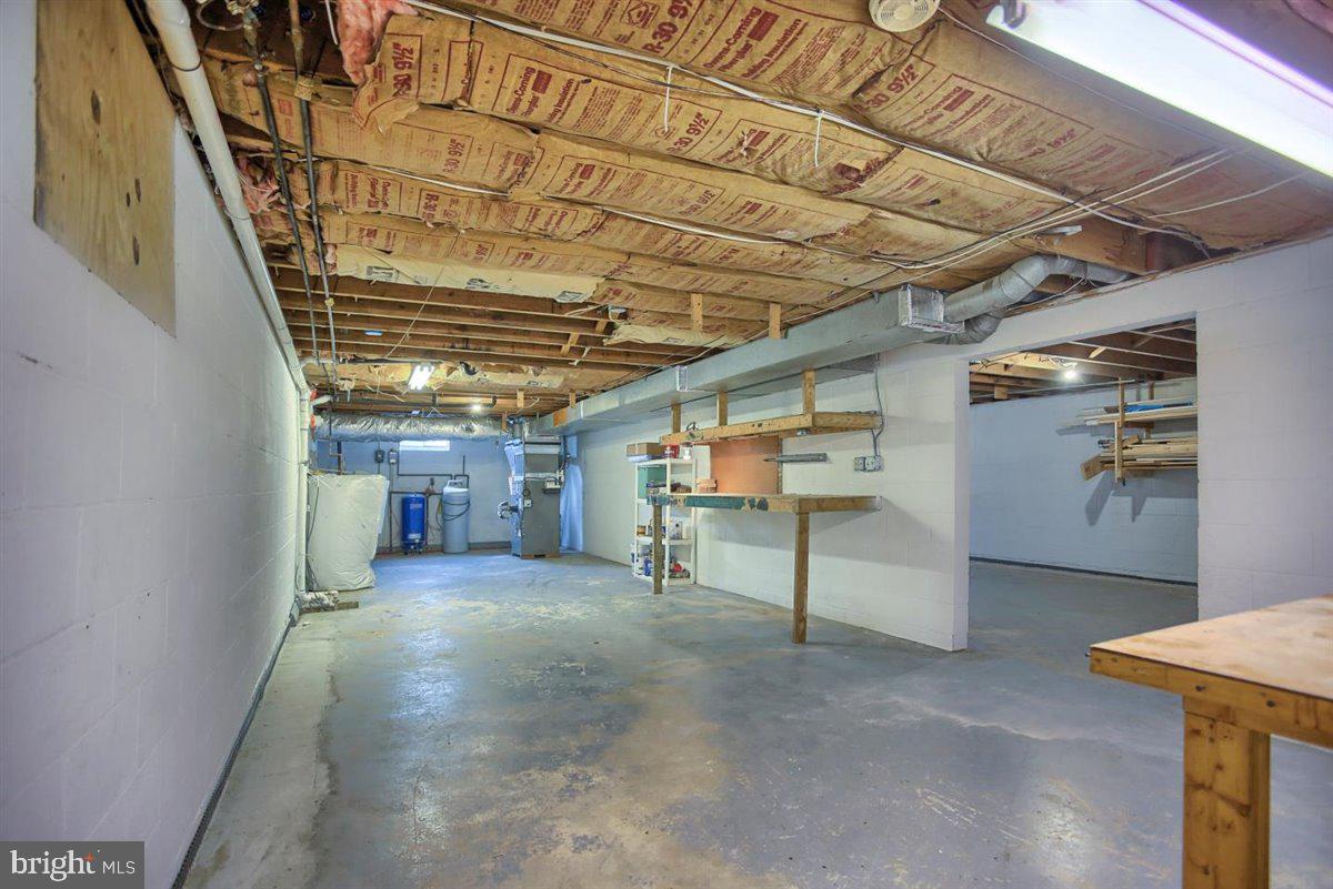 635 Bowers Bridge Road Manchester, PA 17345 - Photo 31 of 39 Gallery Image 31